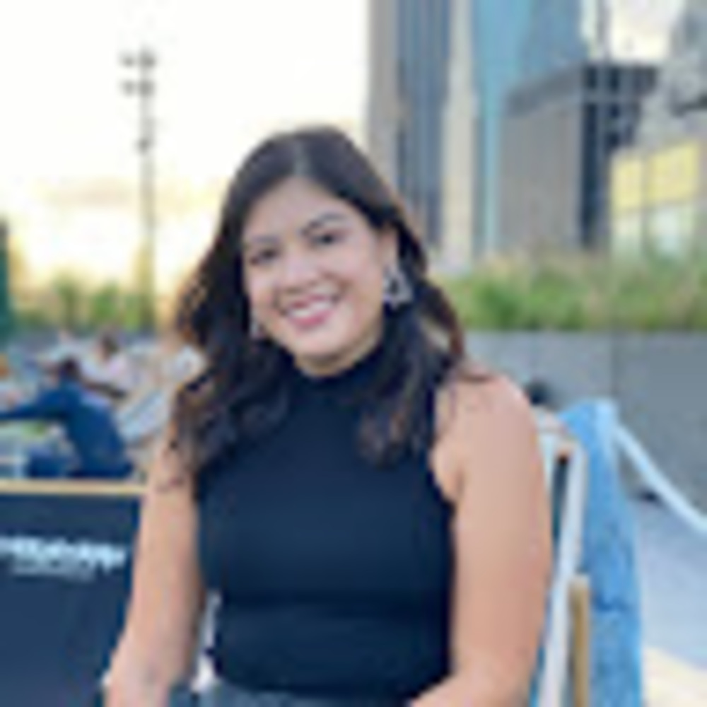 Meet your Posher, Paola